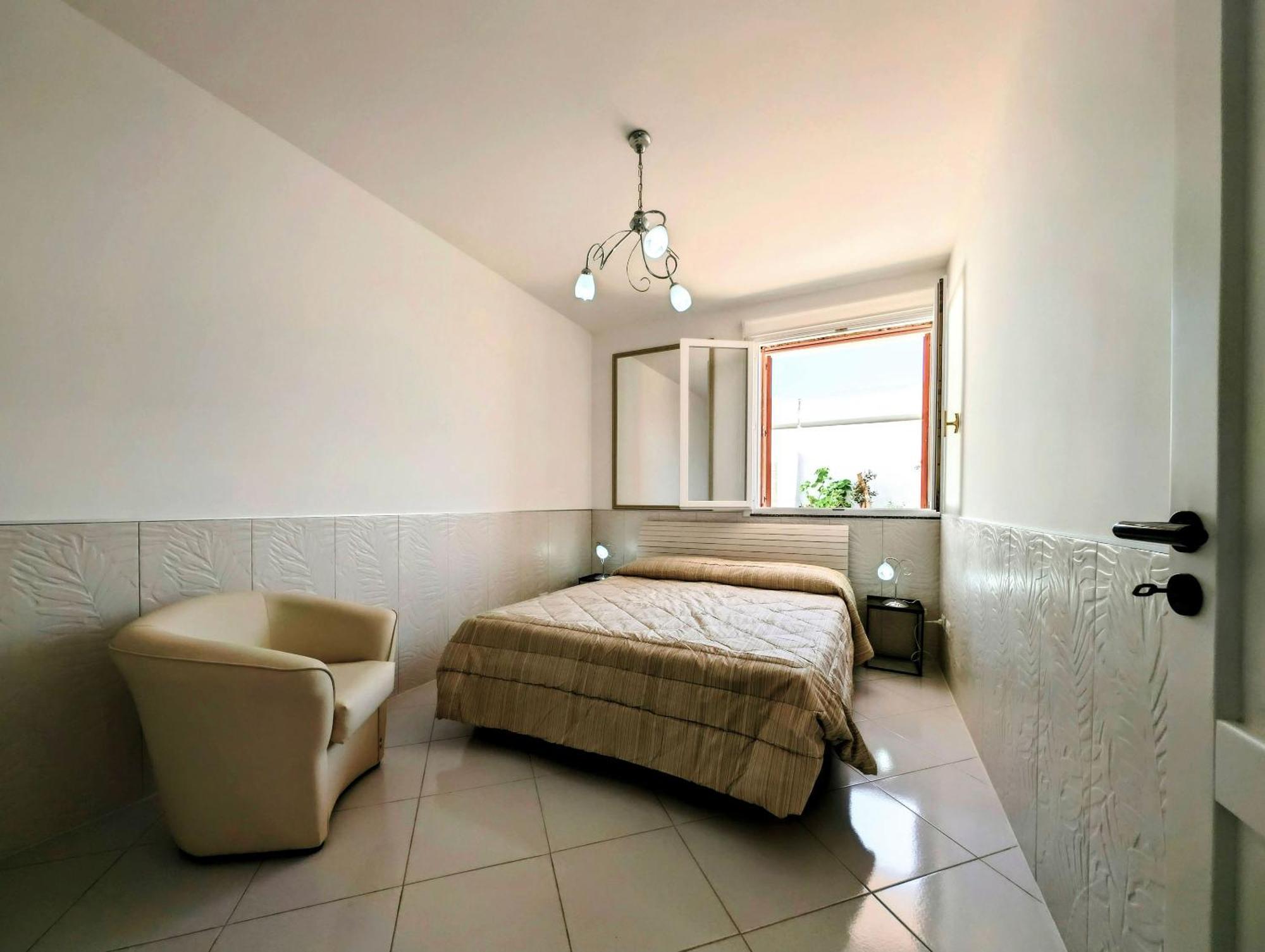 Holiday home Oikia Vacanze S Cesarea Casa Rosa Giu *