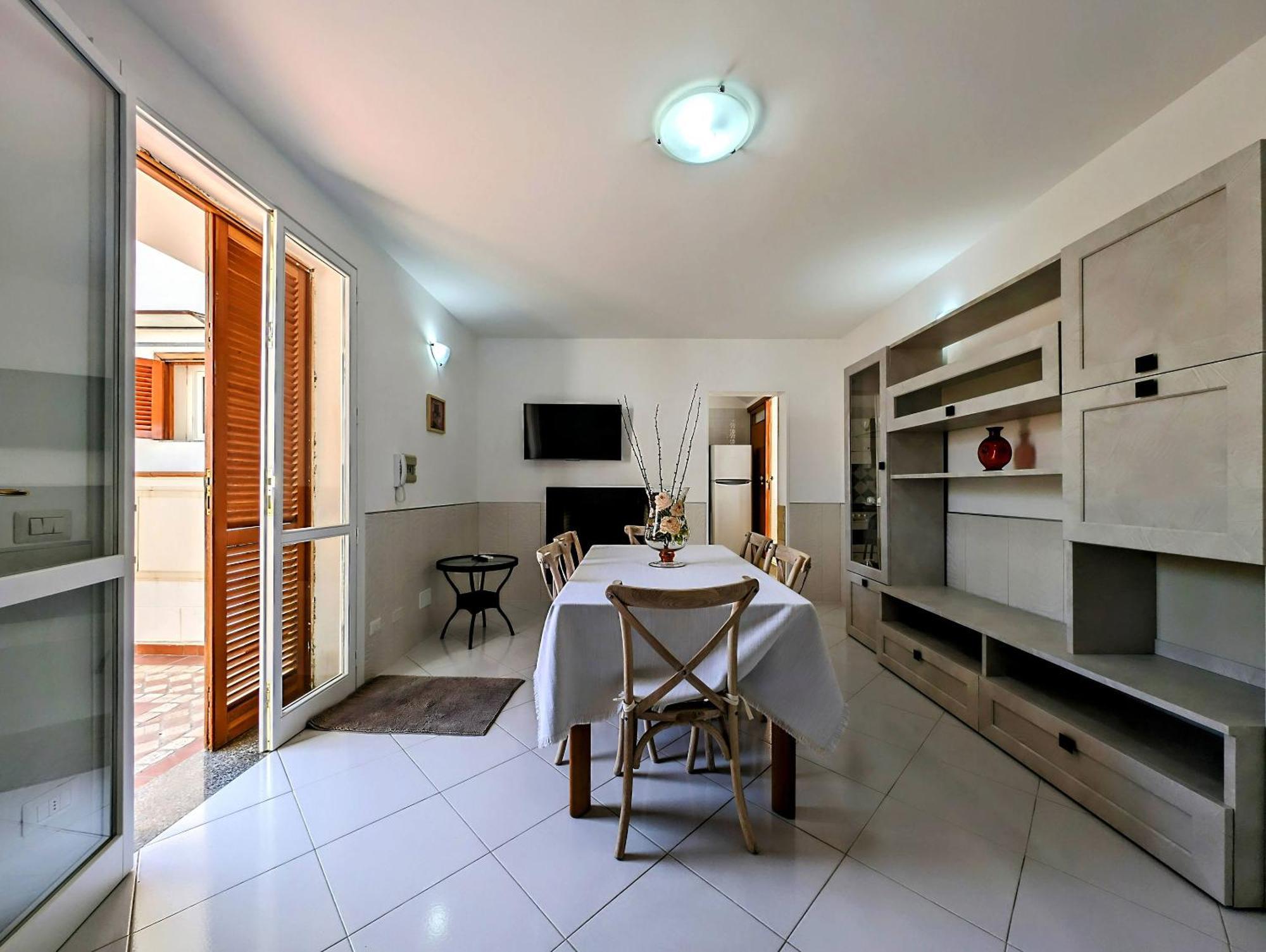 Oikia Vacanze S Cesarea Casa Rosa Giu Holiday home *
