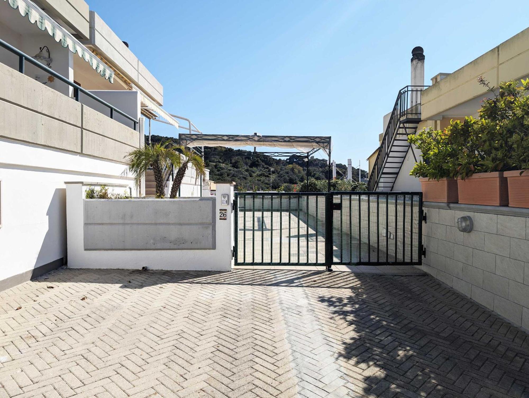 Oikia Vacanze S Cesarea Casa Rosa Giu Holiday home Santa Cesarea Terme